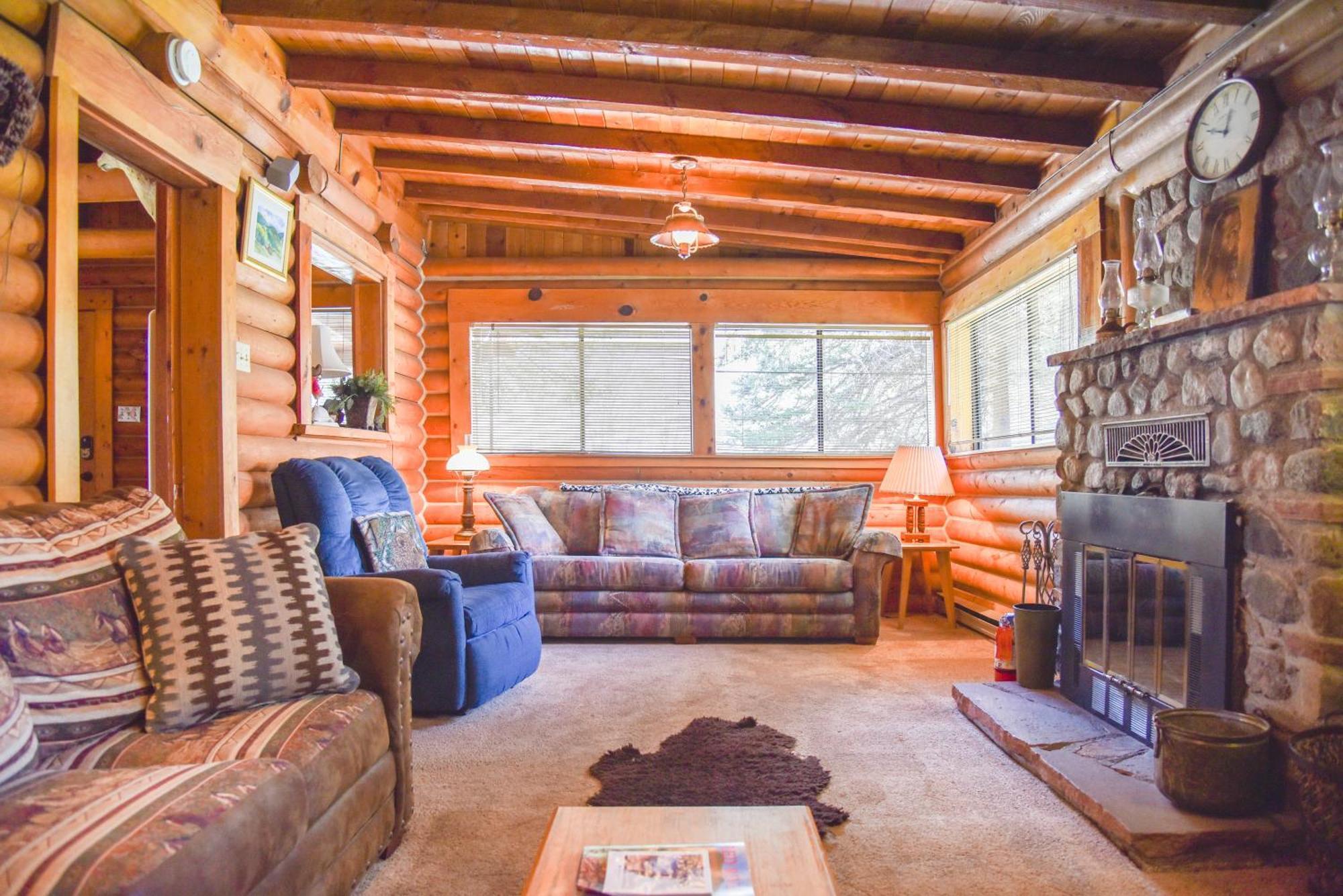 Bear Bait Cabin In Upper Valley With High Speed Wifi Ред Ривър Екстериор снимка